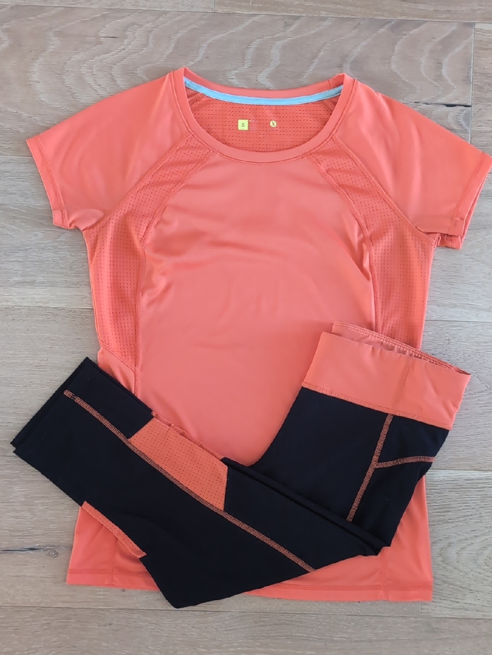 Coral Active Tee & Black Coral Trim Capri Set.  S Top M Pant